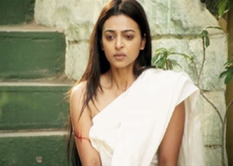 Radhika Apte Nude: Porn Videos & Sex Tapes